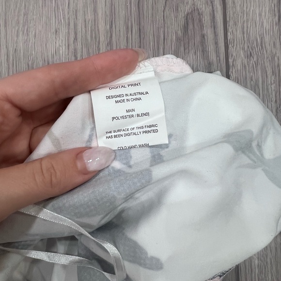 Exclusive print floral shorts - Picture 7 of 7